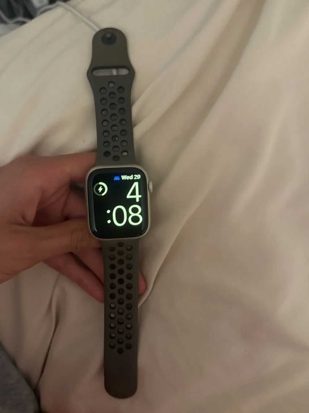 Apple Watch Series 8 45mm Starlight Aluminum + GPS